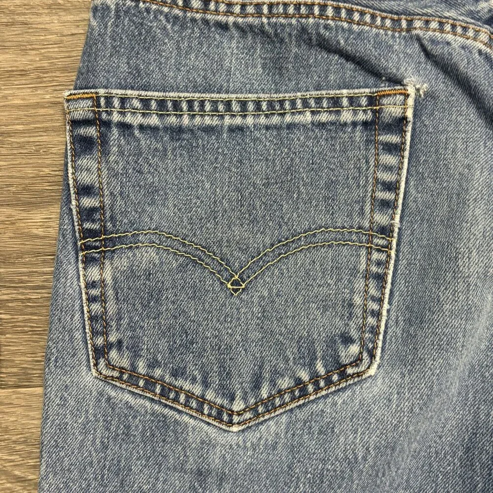 Levis Mens 550 Relaxed Fit Jeans 34x30 Medium Wash Denim Straight Leg 00s